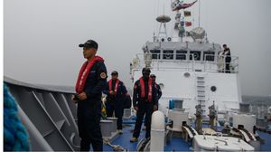 اتهمت الفلبين البحرية الصينية بإطلاق خراطيم المياه ضد زوارق خفر سواحلها- جيتي