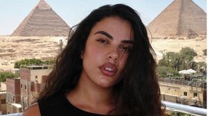 طاقم فندق في القاهرة يطردون عارضة أزياء إسرائيلية - الأناضول