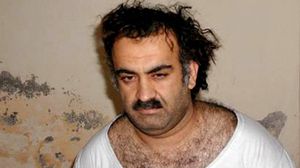 اعتقل خالد شيخ محمد في 2003 وأمضى 3 سنوات في سجون "CIA" السريّة قبل نقله إلى غوانتانامو..