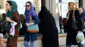 قلق في الشارع الإيراني على أثر قرب "تنظيم الدولة" من حدود بلادهم - أ ف ب