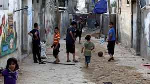 عدد من الأطفال في غزة - ا ف ب