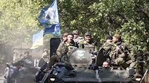 بادل الانفصاليون الجنود الأسرى لديه بالمعتقلين لدى الحكومة الأوكرانية - أ ف ب