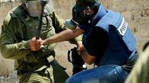 نحو 7000 أسير فلسطيني يقبعون في سجون الاحتلال الإسرائيلي - أرشيفية