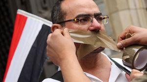 منظمات حقوقية عدة انتقدت وضع الحريات الصحفية بمصر والانتهاكات ضد الصحفيين- أ ف ب