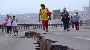 وقع الزلزال تحت البحر بقوة 6.6 - أ ف ب