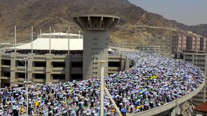 يعود الحجاج إلى منى صبيحة اليوم العاشر من ذي الحجة لرمي جمرة العقبة- واسا