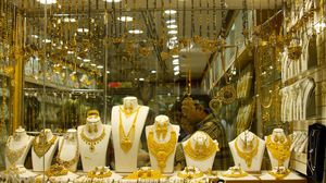 صعد سعر الذهب في معاملات البيع  1.6 بالمئة - أرشيفية
