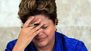 الغارديان: الإطاحة بروسيف لن تحل معضلات البرازيل- أ ف ب
