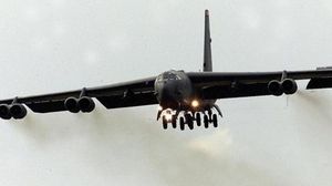 التايمز: الطائرات الحربية الأمريكية تدمر مجمعا لغاز الخردل في الموصل- أرشيفية