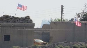 هل حاولت الوحدات الكردية إبعاد هجوم تركي محتمل بالأعلام الأمريكية؟