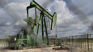 بدأت أسعار النفط بالتراجع عام 2014 - جيتي