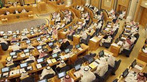 يصوت أعضاء مجلس الشورى على مشروع قرار تأخير صلاة العشاء الثلاثاء المقبل- أرشيفية
