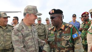 أكار سيزور مركز التدريب العسكري التركي الذي تتدرب فيه وحدات من القوات الصومالية- الأناضول