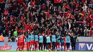 ارتقى المنتخب التركي للمركز الثاني برصيد 3 نقاط بفارق الأهداف خلف روسيا- جيتي