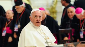 أكد البابا فرانسيس أن الكاثوليك مطالبون بأن يكونوا جزءا لا يتجزأ من الحوار بين الأديان في عالم - جيتي