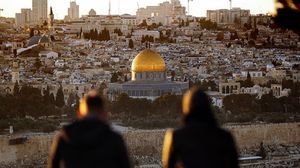 تحاول الوثيققة إثبات المزاعم الإسرائيلية بأحقيتها في القدس المحتلة- جيتي