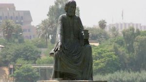تمثال شاعر ابو نواس - جيتي