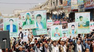 الادعاءات المتبادلة حول دعم الحوثيين كانت كافية لتغذية الحرب في اليمن- صحيفة "لاكروا" الفرنسية