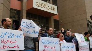 يشكو الأطباء في في المستشفيات الحكومية بمصر من أوضاع صعبة