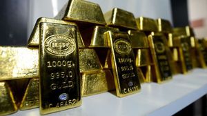 التداول المحدود والشراء بسبب عيد الميلاد يبقيان الذهب فوق مستوى الـ1800 دولار- الأناضول
