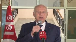 رفض واسع في تونس لاستئثار الرئيس قيس سعيد بكافة السلطات- (فيسبوك)