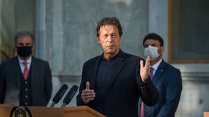 قال خان إنه نصح الرئيس بحل البرلمان داعيا الباكستانيين للاستعداد لانتخابات جديدة- جيتي