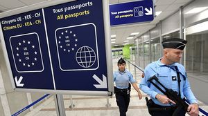 ترغب فرنسا بإعادة مواطنين جزائريين وتونسيين ومغاربة إلى بلدانهم - جيتي