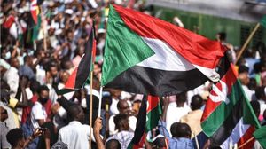 يواصل السودانيون رفضهم للانقلاب العسكري الذي يقوده البرهان - تويتر