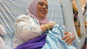 نشر نادي الأسير صورا للمحررة الفلسطينية أنهار الديك ورضيعها بعد الولادة- فيسبوك