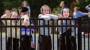 المدارس الدينية اليهودية - إعلام عبري