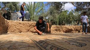 وصف خبراء لوحة الفسيفساء بأنها أحد أهم الكنوز الأثرية التي تم العثور عليها في غزة على الإطلاق- الأناضول