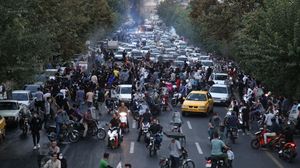 الاحتجاجات في طهران ومدن أخرى مستمرة منذ 9 أيام في أعقاب وفاة شابة في مركز احتجاز لدى الشرطة- جيتي