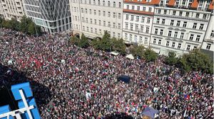 أكثر من سبعين ألف متظاهر شاركوا في الاحتجاج في براغ- تويتر