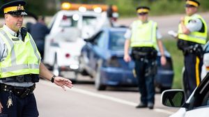قالت الشرطة إن بعض الضحايا استُهدفوا عن عمد على ما يبدو فيما سقط آخرون عشوائيا- شرطة الخيالة الكندية