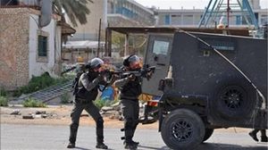 الصراع الدائر بين الفلسطيني والصهيوني صاحب الثكنة العسكرية هو صراع وجودي بين محب للحياة والشاعر بالأمان والانتماء لوطن مسلوب من قبل عصابة مارقة.. الأناضول