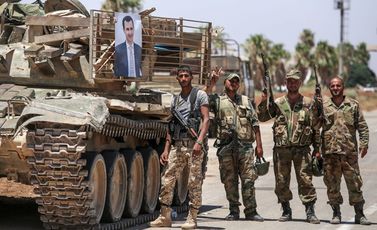جنود في الجيش السوري عند معبر نصيب الحدودي - جيتي