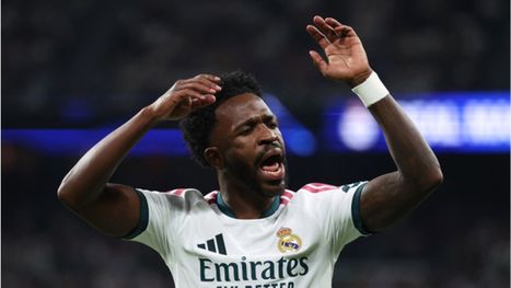 فينيسيوس يعتذر لجماهير ريال مدريد بعد طرده أمام فياريال