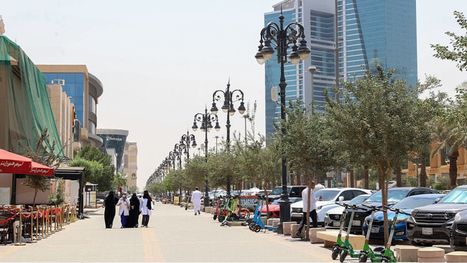 حملات تحريض تطارد مصريين في السعودية.. من صورة مرسي إلى دعم المقاومة