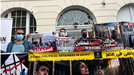 وقفات احتجاجية في لندن ولاهاي للمطالبة بالإفراج عن المعتقلين في مصر (شاهد)