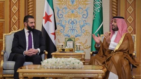 أكسيوس: الشرع يدرس إرسال مقاتلين سوريين إلى اليمن بطلب سعودي