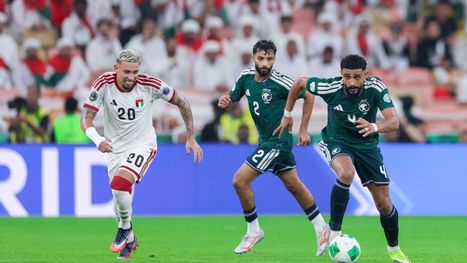 مشاجرات واتهامات متبادلة.. ماذا حدث بنهائي الخليج بين السعودية والإمارات؟