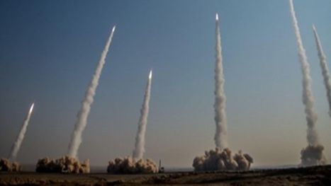 "عماد" و"قدر".. إيران تستعرض الصواريخ التي ضربت بها الاحتلال (شاهد)