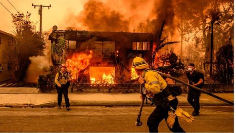 مساحات شاسعة أتت عليها الحرائق في لوس أنجلوس.. هذه صدمات ...