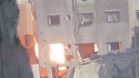 القسام تبث مشاهد لمعاركها في جباليا.. وتسيطر على ... 1 القسام تبث مشاهد لمعاركها في جباليا.. وتسيطر على ...