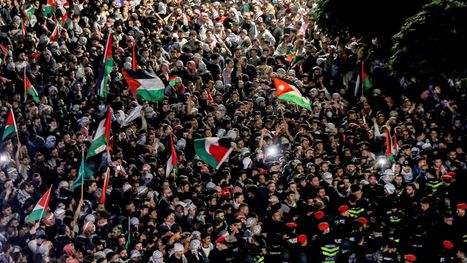 الأردن يسعى لاحتواء الاضطرابات مع تزايد المظاهرات الداعمة لغزة