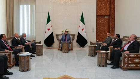 الشرع يلتقي أعضاء اللجنة المكلفة بالتحقيق في "أحداث ...