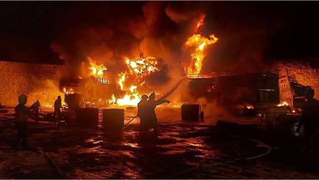 حريق كبير قرب مطار حلب السوري تزامنا مع إعلان إعادة ...