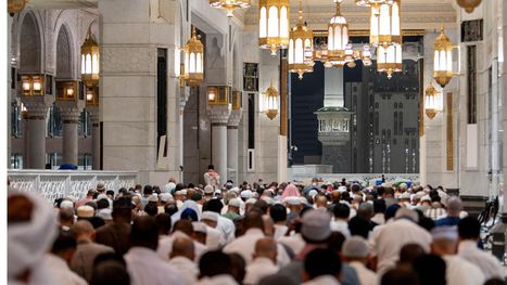 هكذا بدا الحرمان والمسجد الأقصى في ليلة القدر (شاهد) ...