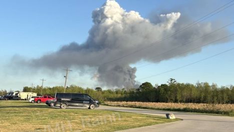 انفجار ضخم في مصفاة فاليرو بتكساس ودعوات للسكان للبقاء في منازلهم (شاهد)