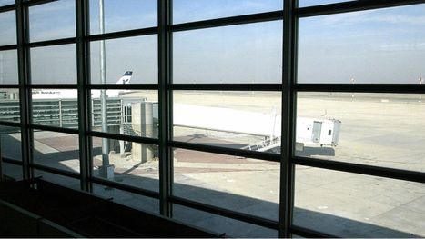 هجمات أمريكية إسرائيلية تستهدف مطار لامرد بإيران